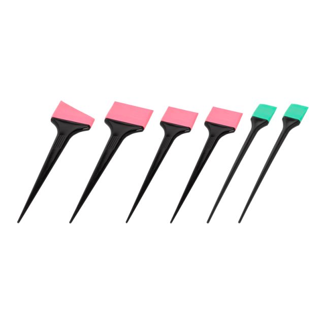 Set of silicone brushes for applying colors