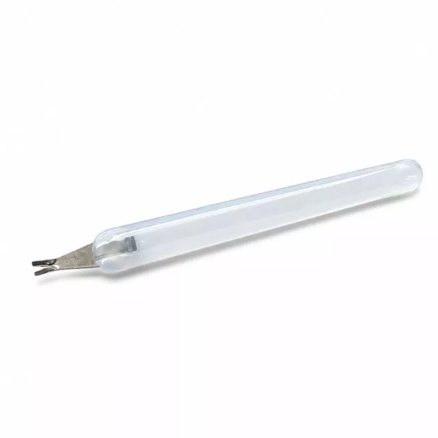 Cuticle Knife White