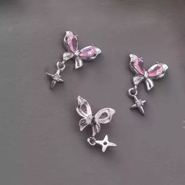 Nail Jewellery Butterfly 10.5 x 17mm 1pcs