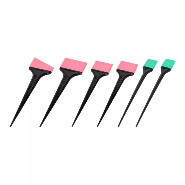 Set of silicone brushes for applying colors